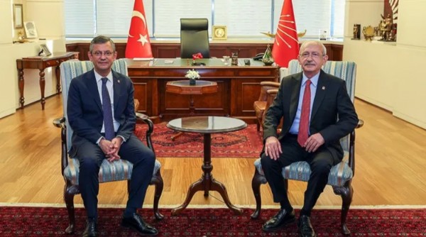 CHP'de 'Kurultay' Savaşı! Kemal Kılıçdaroğlu Ve Özgür Özel Cephesinden Karşılıklı Hamleler